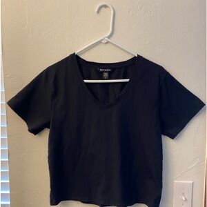 Athleta essential V-neck shirt